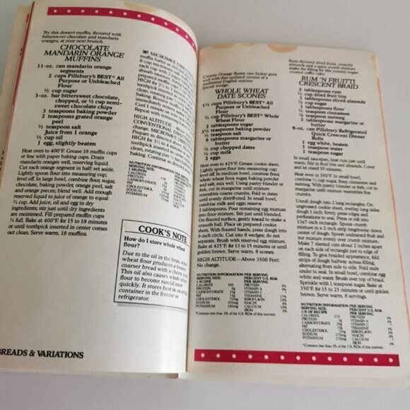 Pillsbury Cookbook 1988 Fall Baking Recipes Booklet DAMAGED Autumn Harvest Vibes - Picture 8 of 9
